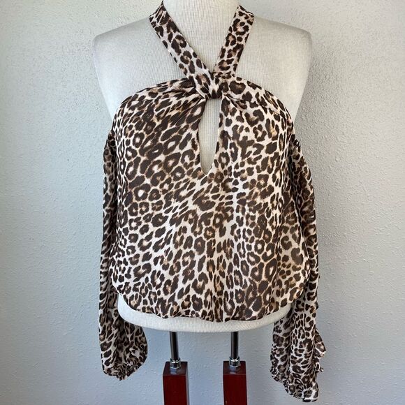 NWT Guess Leopard Print Cold Shoulder Top Size M - Picture 1 of 6